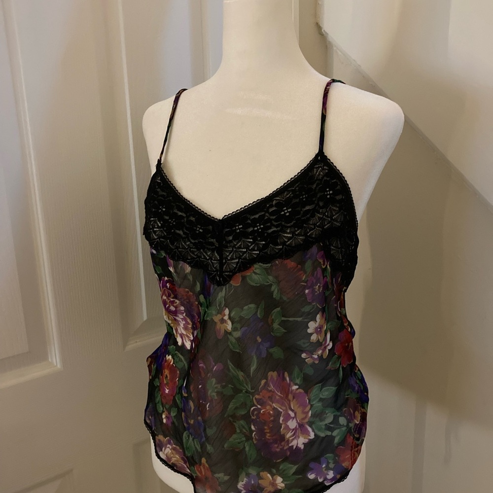 The vintage twin sheer floral top